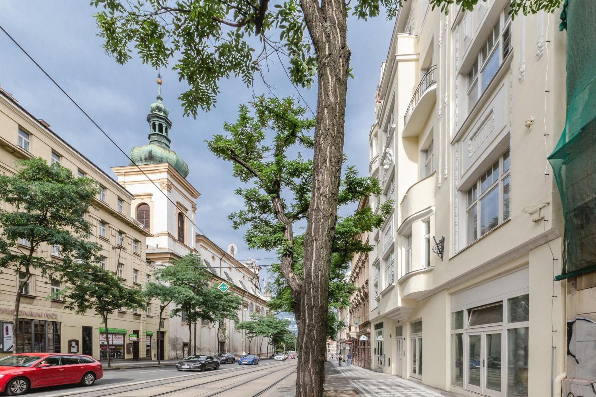 Turnkey I Charles Square Apartments Praga Zewnętrze zdjęcie